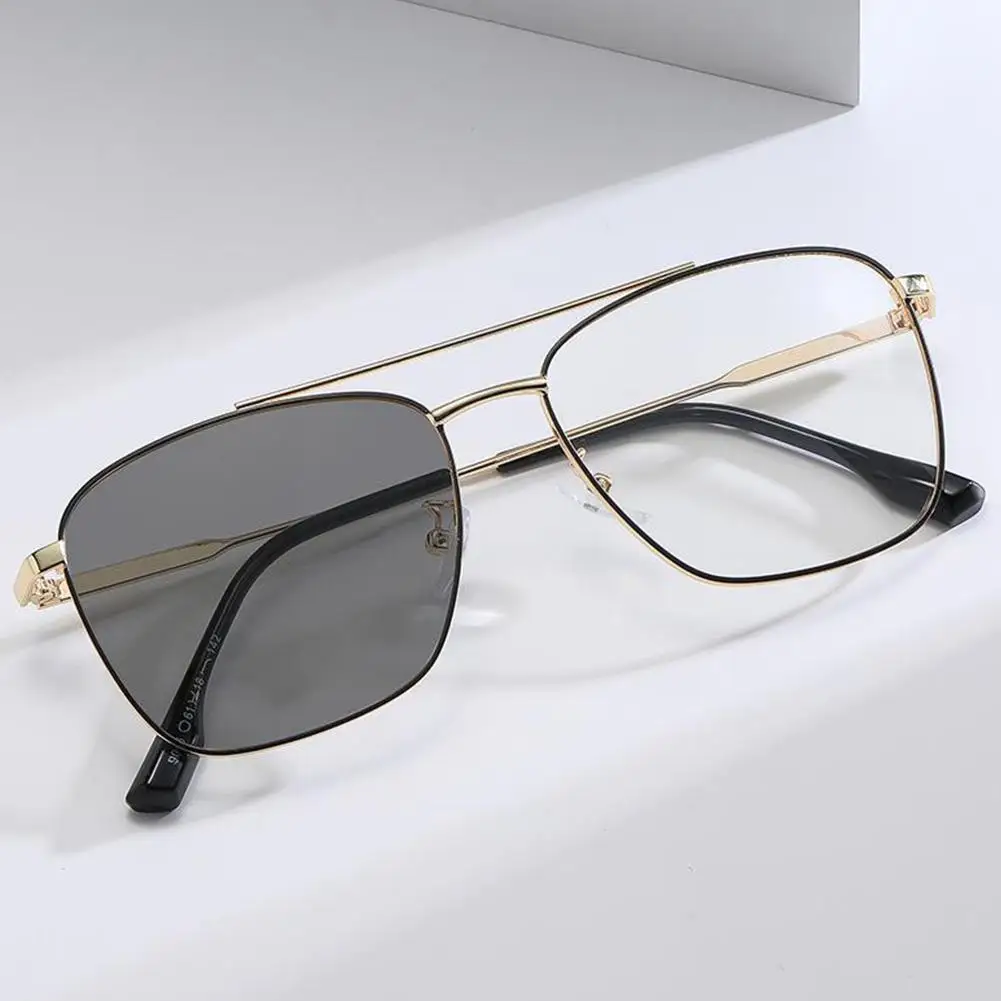 Fashion Photochromic Square Frame Glasses Anti Blue Eyewear Men Vintage Color Lights Computer Women Glasses Sunglasses