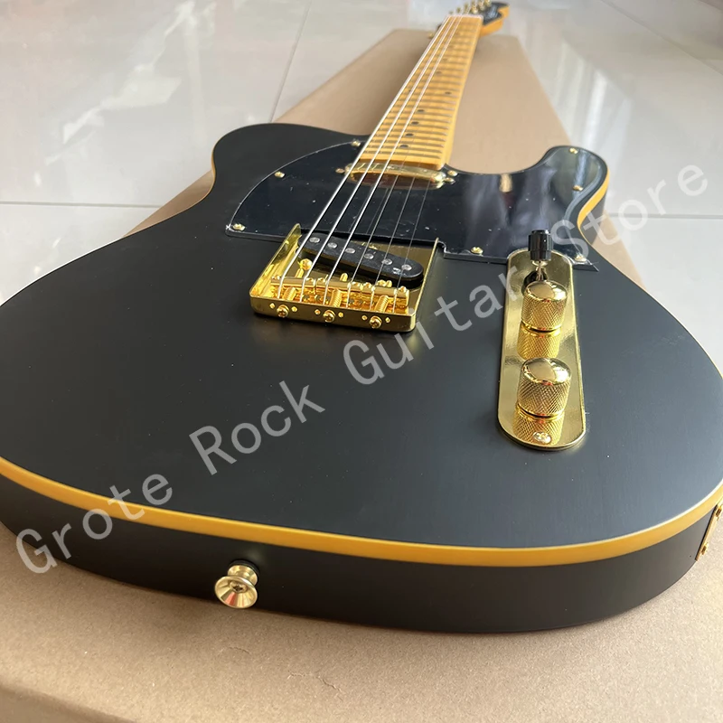 

Classic Yake electric guitar, high-quality hardware accessories, professional guarantee, free door-to-door delivery.