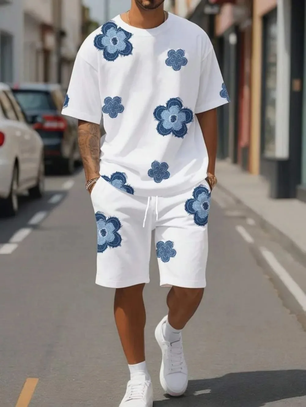 تي شيرت رجالي صيفي يسمح بمرور الهواء ومريح برقبة دائرية مع نمط مطبوع طقم مكون من قطعتين كاجوال للاستخدام الخارجي