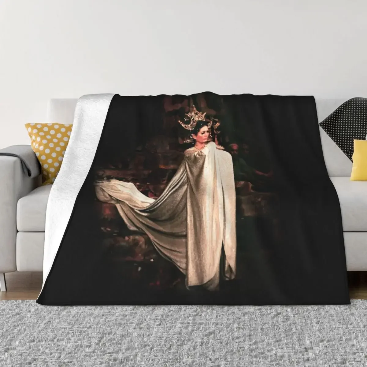 

OPERA QUEEN Throw Blanket Plaid on the sofa Luxury Designer manga Blankets