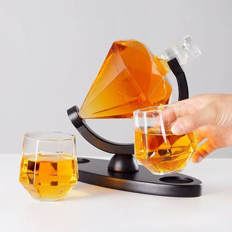 Whiskey decanter set wine aerator decanter Diamond shaped decanter craft wine bottle vodka wine bottle foreign high borosilicate transparent glass