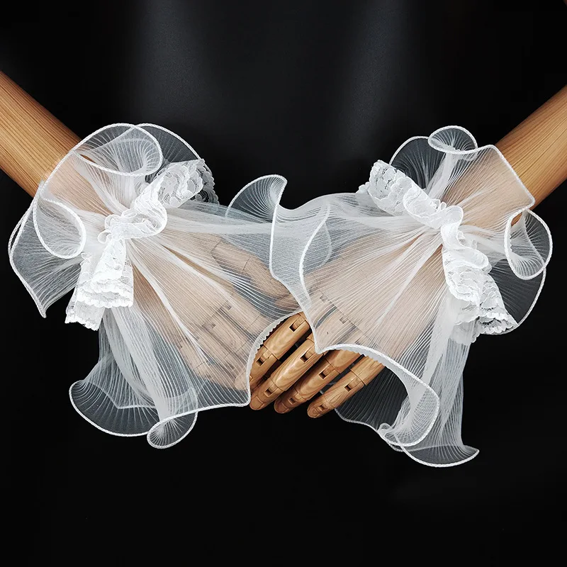 Cosplay Wrist Cuffs Lace Fingerless Gloves Wedding Cuffs Women Gothic Lace Mesh Stretch Horn Winkle Ruffle Fake Sleeves Detachable Party Bride Wristband Wrist Gloves