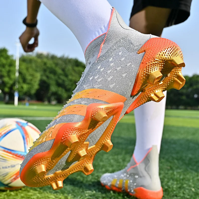 Football Shoes Men Professional Training Indoor Soccer Shoes Society Cleats Training Fast Football Field Boots Original Sneaker Football Shoes