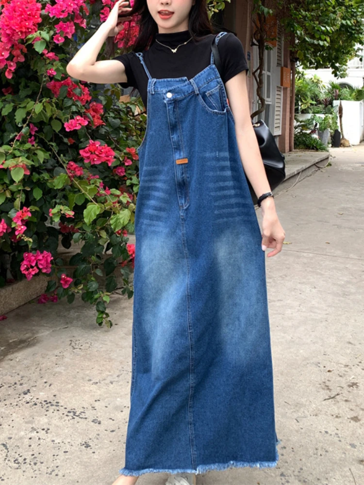 Рисунок 3 - Женское джинсовое платье с карманами