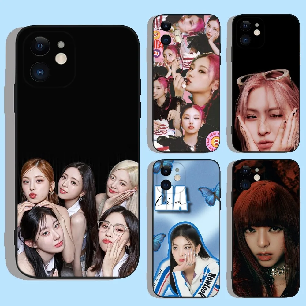 Custodia Per Telefono I-Itzy Kpop Yeji Ryujin Per Apple Iphone 15,14,13,12,11,Xs,Xr,X,8,7,Pro,Max,Plus,Mini Cover Nera In Silicone