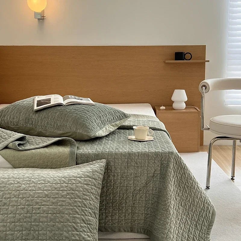 Soft velvet Bedspread on the bed cover cotton plaid Bedspreads for double sheets blanket sofa cover Mattress topper