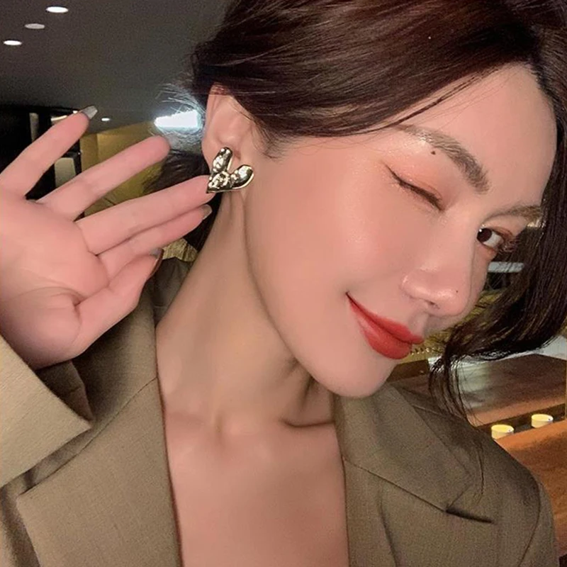 Korean Design Sense Concave Convex Uneven Gold Heart Clip on Earrings Fashion Unusual Accessories Women's Party Jewelry ear clip earrings clip earrings ear clip ear accessories