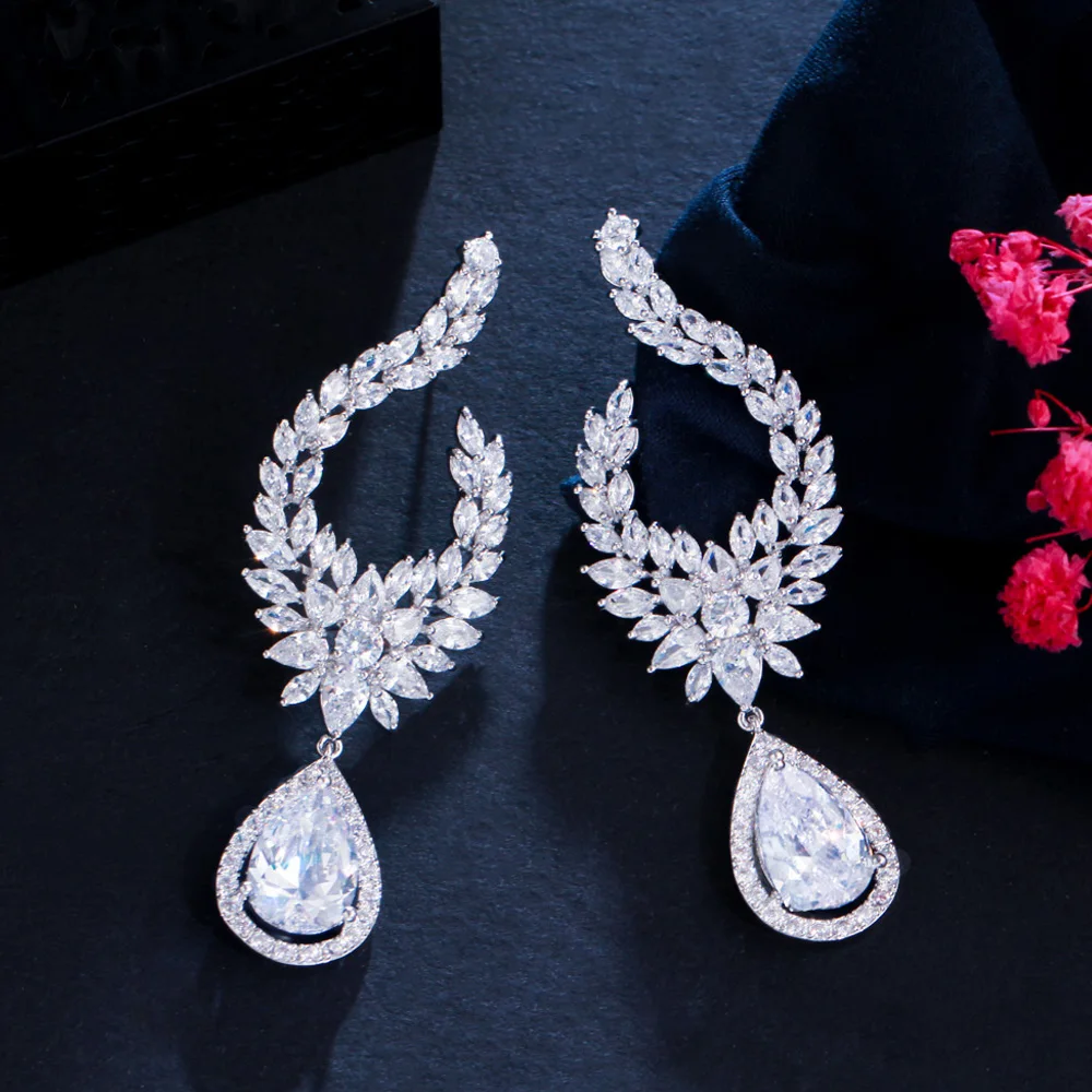 ThreeGraces Glittering Cubic Zirconia Long Dangle Bridal Engagement Earrings for Women Party Dress Jewelry Accessories E1123