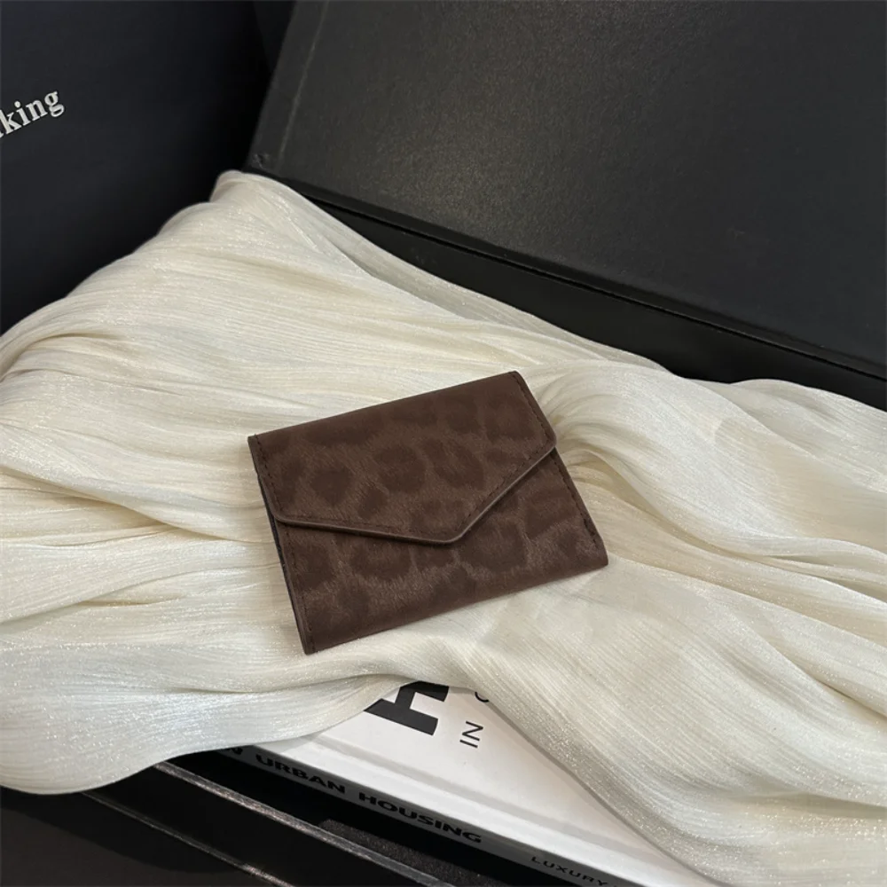 Modische Kartenhalter-Geldbörse mit Leopardenmuster für Damen, PU-Leder, schlankes Dreifach-Portemonnaie, Münzfach, Kreditkartenetui mit mehreren Fächern, Mini-Clutch-Tasche – Detail 26