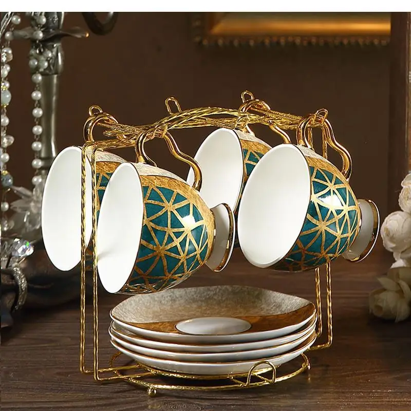 

Кофейная чашка в европейском стиле из костяного фарфора, керамическая чашка для послеобеденного чая, Элегантный женский роскошный цветочный чайный набор для дома, гостиной