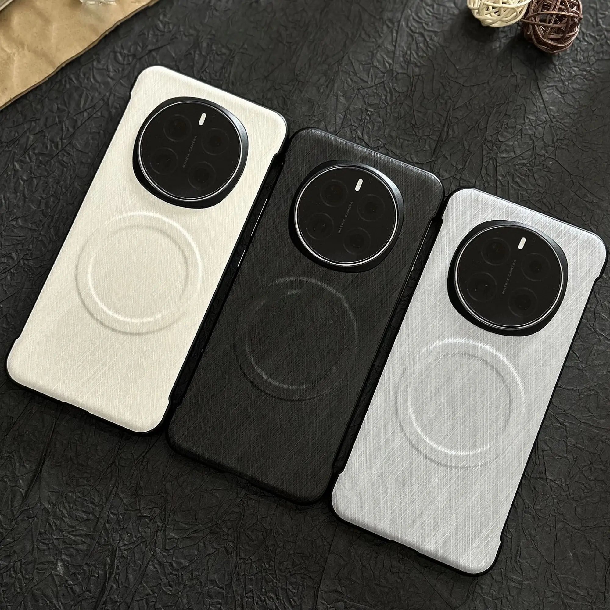 Ultra Thin Borderless Striped Magnetic Case - Stylish Shell in Elegant Design