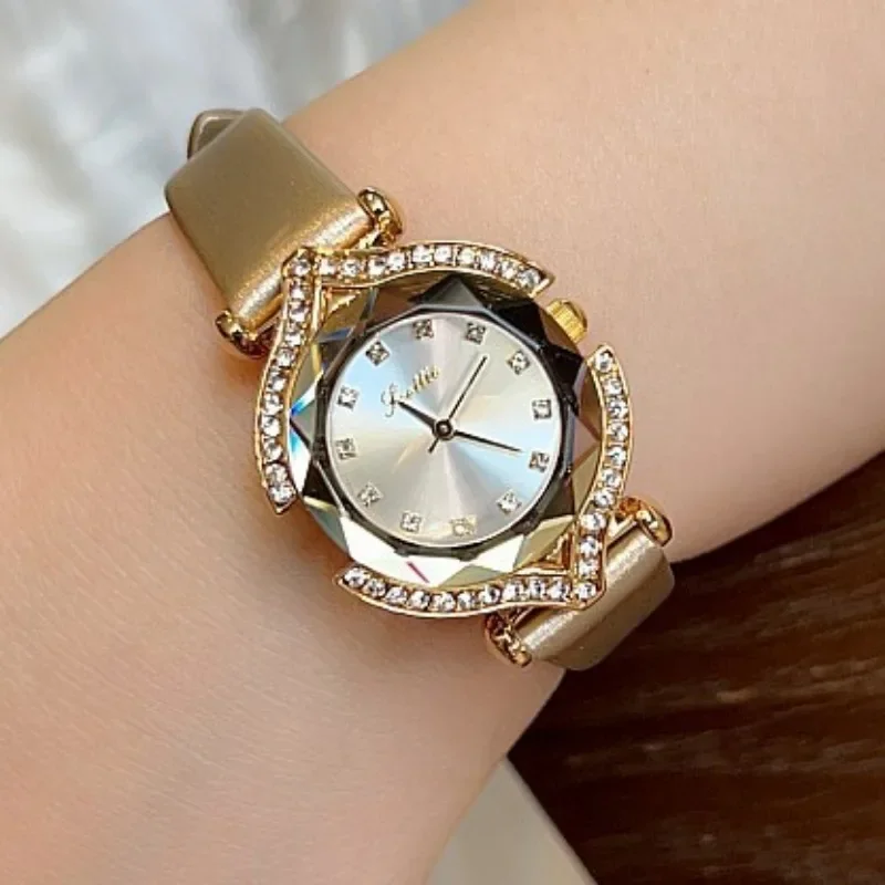 Korean Women Watch Fashion Temperament Ladies Gifts Exquisite Diamond Rhombus Mirror Face Women Quartz Wristwatches Reloj Mujer