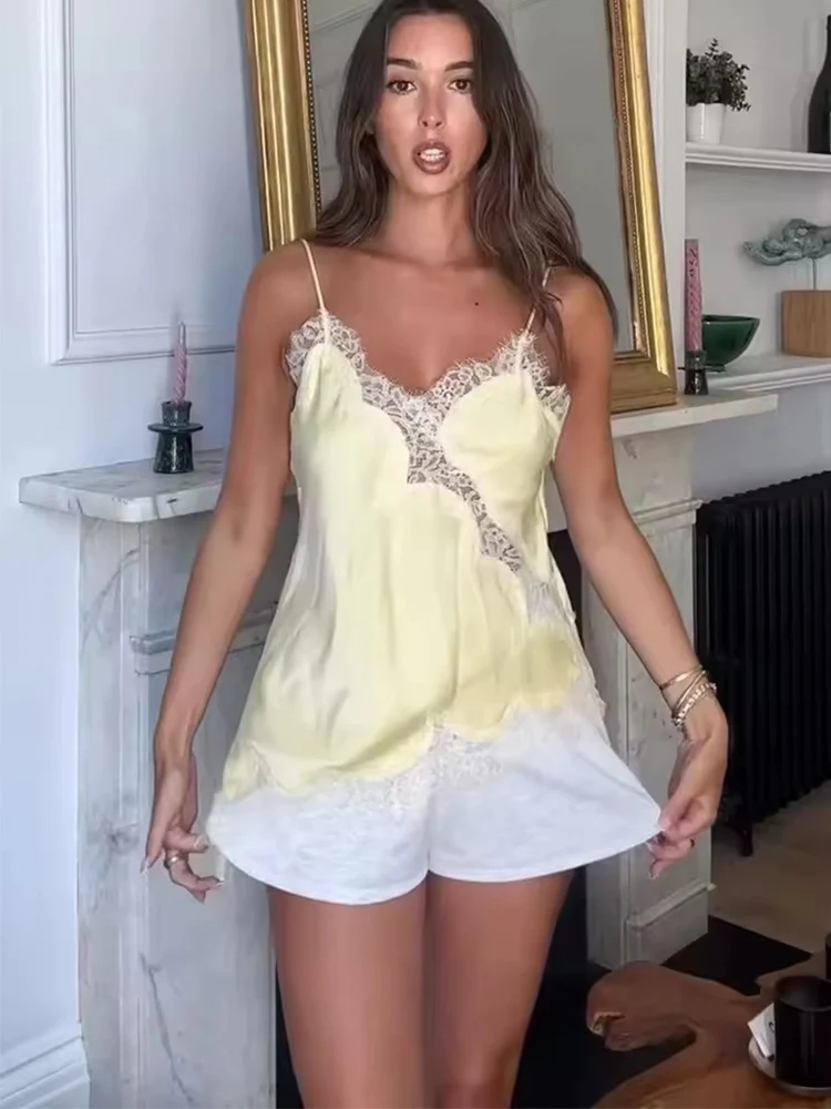 Sexy Lace Sling Tops Women's Hollow Out Sleeveless Backless Asymmetrical Hem Top 2025 Summer New Lady Fashion Short Tops