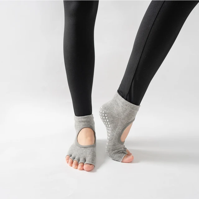 Women Backless Five Toe Yoga Socks Non-Slip Cotton Ladies Dance Ballet Socks Open Half Breathable Fitness Sport Sock for Pilates 3