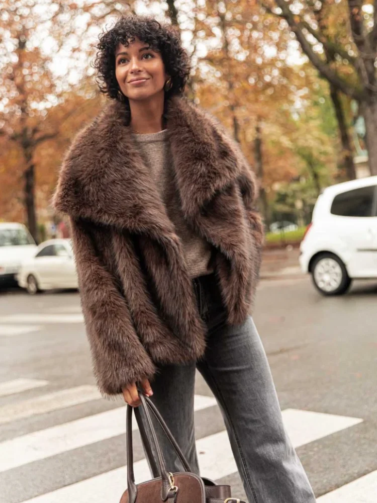 Retro Collar Long Sleeved Buttons Women's Faux Fur Coats Winter Thick Warm Solid Color Fury Jacket Female High Street Outerwear 4