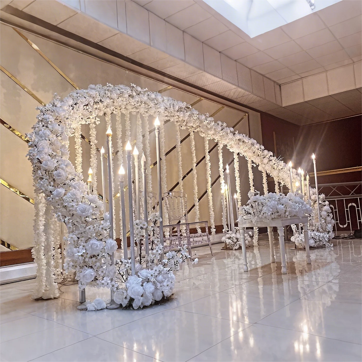 Elegant Silver Stainless Steel Wedding Arch, Popular Exquisite Curved Metal  Backdrop Frame for Party Stage Church Decoration - AliExpress 15, image size:1440x1439