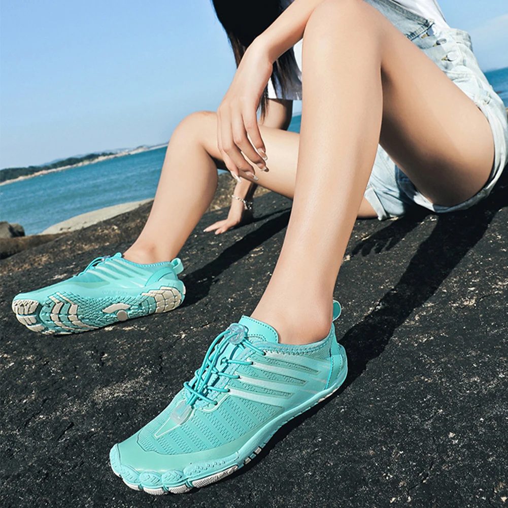 Unisex Quick-Drying Beach Water Shoes Swimming Slippers Seaside Barefoot Aqua Shoes Women Men Surfing Upstream Diving Sneakers