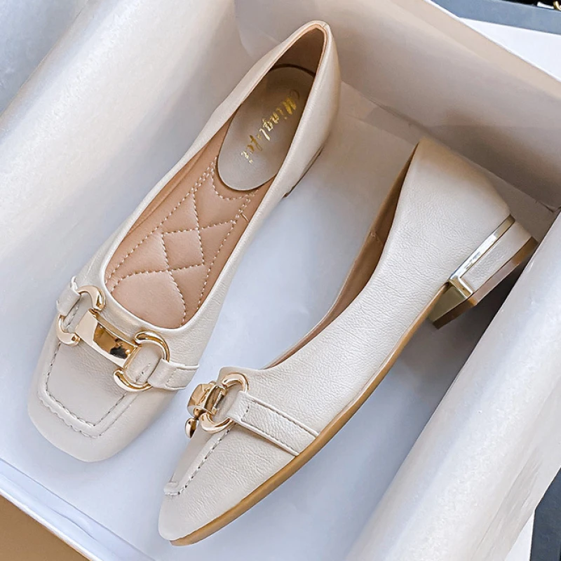 Big Size 35-43 Women Low Heel Shoes Metal Buckle Decoration Flats Office Lady Slip on Leaher Loafers Spring Fashion Pumps Shoes