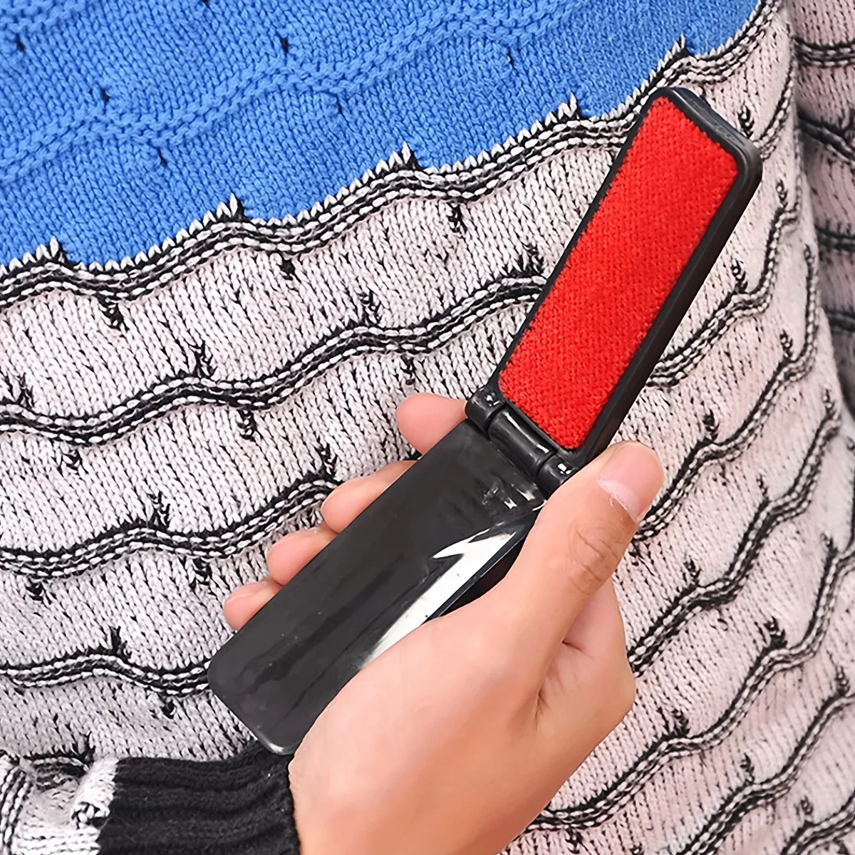 Mini Emergency Dustproof Adhesive Brush Dust Removal