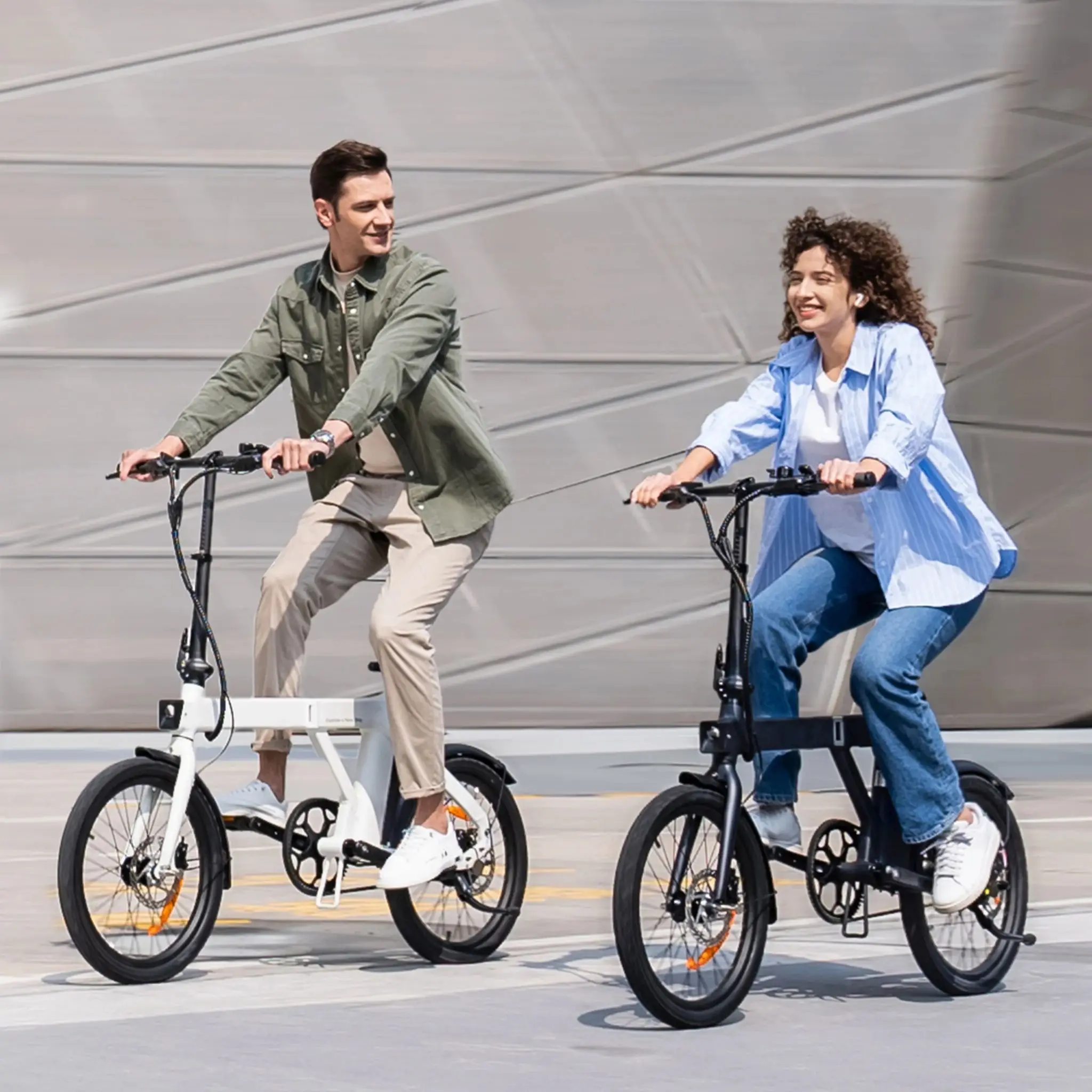 Bicicletta Elettrica ENGWE P20 Batteria al Litio 36V9.6AH Motore Brushless 250W Bici Elettrica Pieghevole in Lega di Alluminio per Adulti - immagine 5