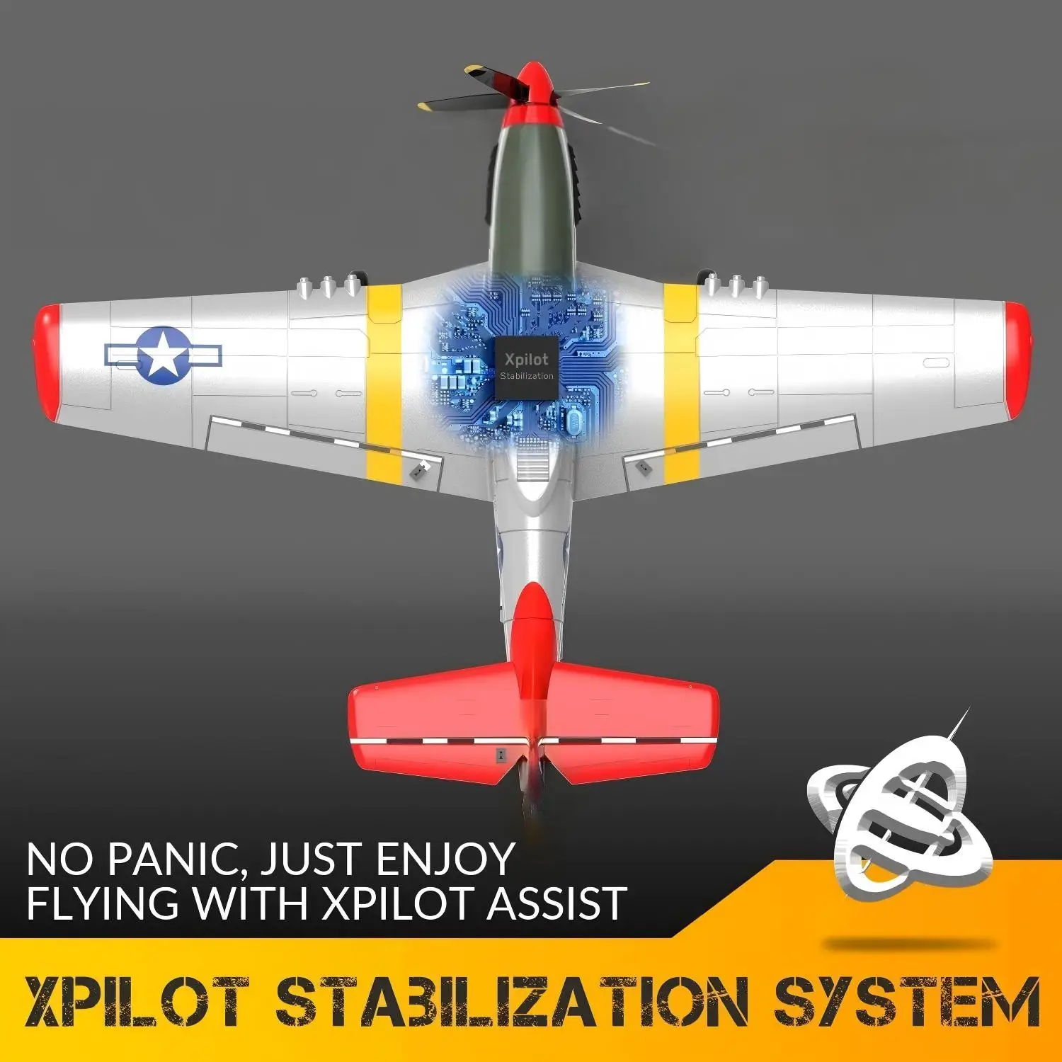 Dessous du modèle réduit d'avion télécommandé P51D révélant le moteur brushless et les ailerons.