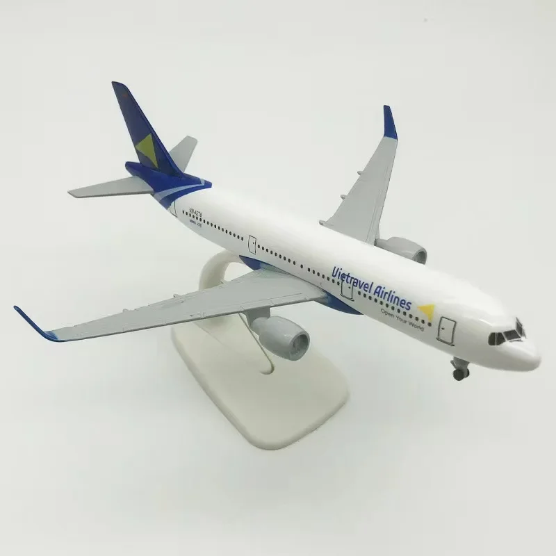 Рисунок 4 - Новая модель самолета 20 см из