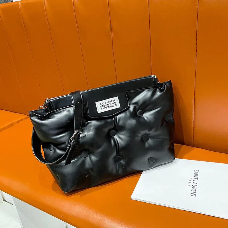 Designer Bag Brand Fashion Dinner Luxury Shoulder Handbag Twilly Scarf  Decor Minimalist Box Superior Quality Genuine Shopping Wallet From  Gateanyunhbuy, $53.91