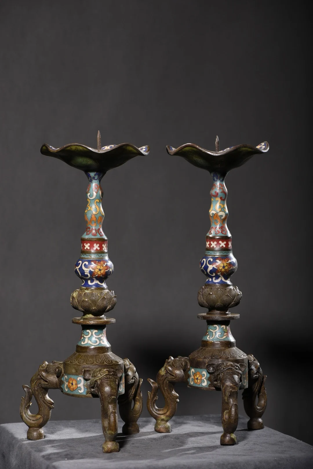 

14"Tibet Temple Collection Old Bronze Cloisonne Enamel Brave Troops Three legged Lotus Leaves Candlestick A Pair Worship Hall