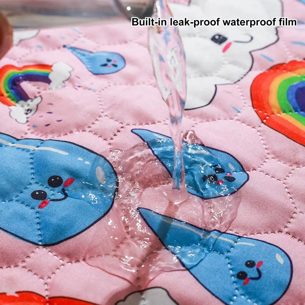 

Многоразовый коврик для подгузников для собак, Дышащий моющийся подгузник с мультяшным принтом для питомцев, очень мягкий, для дрессировки