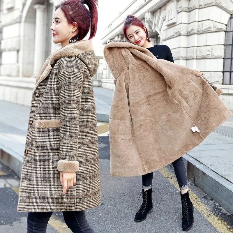 

Autumn Winter Wool Coat Women Plaid Sheep Shear Leather Fur Mid Long Coats Plus Velvet Thick Hooded Warm Wool Lady Coat