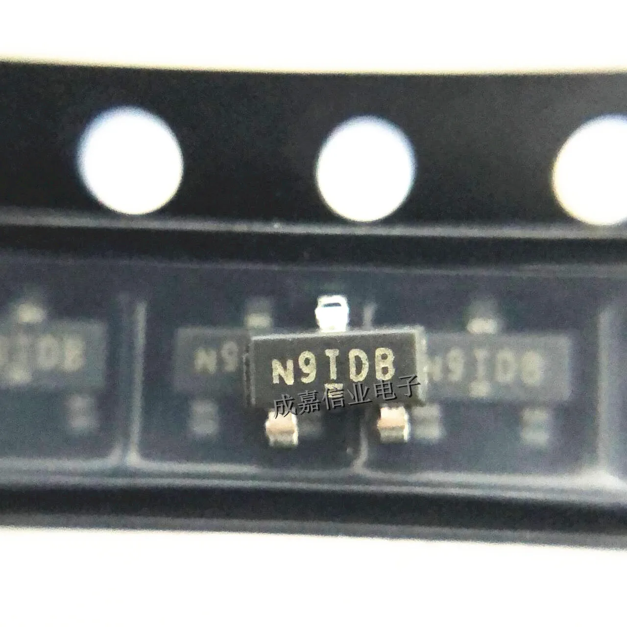 

10 шт./партия SI2309CDS-T1-GE3 SOT-23-3 маркировка; N9 MOSFET -60V Vds 20V Vgs 1.6A Рабочая температура:- 55 C-+ 150 C
