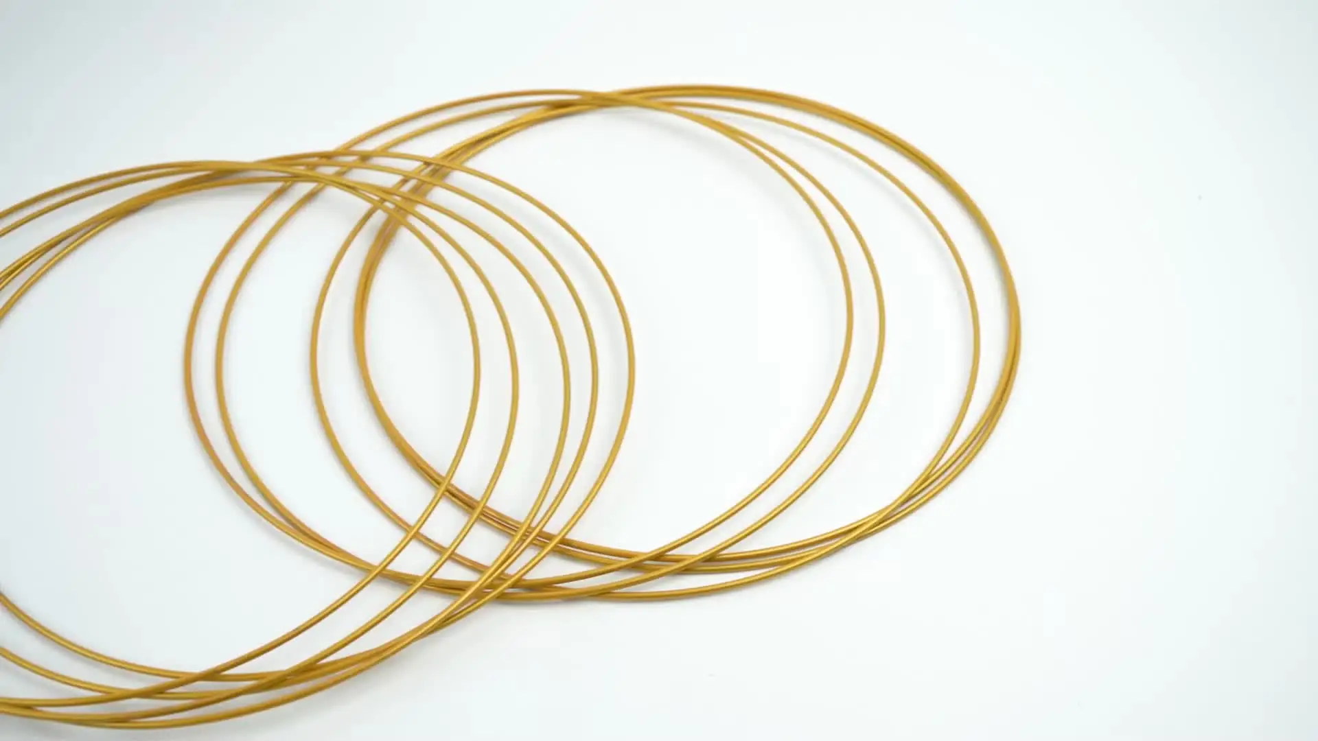 PATIKIL 8 Rotondo Metallo Floreale Cerchio, 3pz Placcato Ghirlanda Cornice macramè oring, per Matrimonio Geometrico Decor Festa Parete Sospeso, Oro Tono