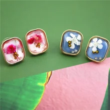 

Bohemian Geometric Square Transparent Resin Dried Flower Leaf Drop Earrings Time Gem Earrings For Women Jewelry Festival Gifts