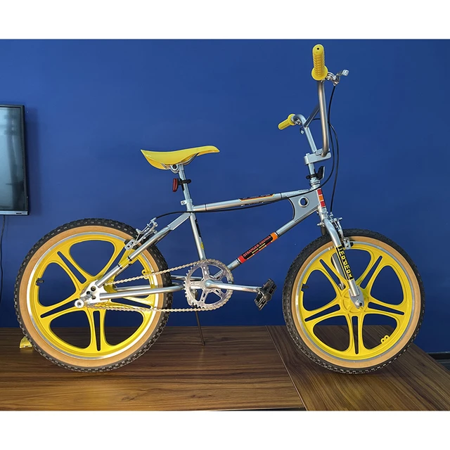 Vélo 20 BMX Freestyle Jaune Électrique pour Enfant Garçon COPPI