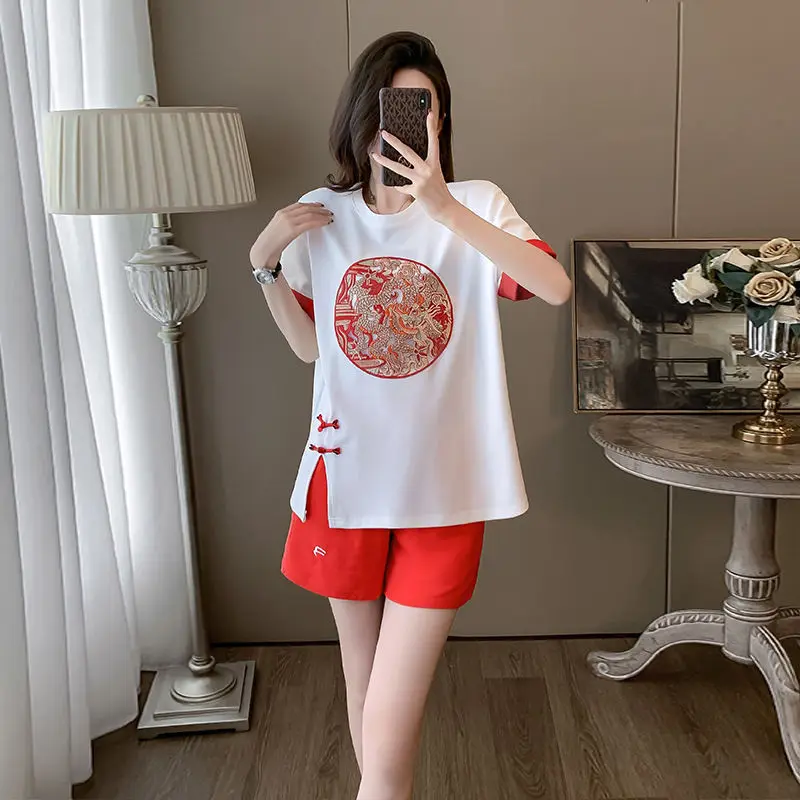 New Leisure Sports Set Women's Summer Western Style Slimming Retro Print Top Red Shorts Two piece Set