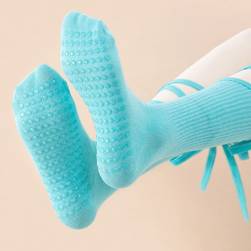 1 Pair Yoga Socks Autumn Mid-Tube Bandage Bottom Non-Slip Silicone Pilates Gym Fitness Socks Sport Winter Indoor Cotton Socks