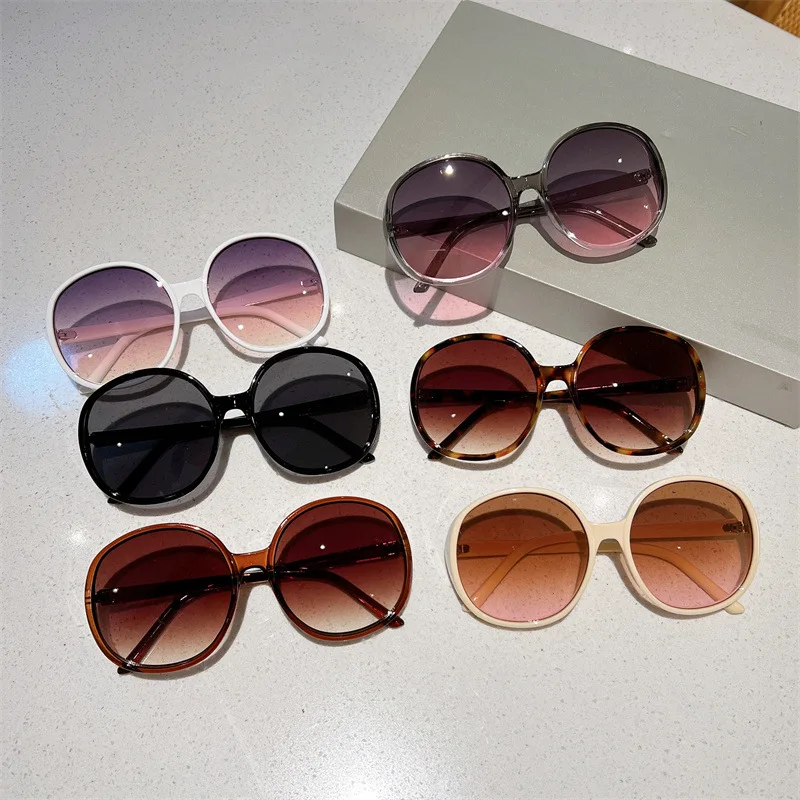 Luxury Brand Designer Round Sunglasses Women For Men 2023  display picture 1