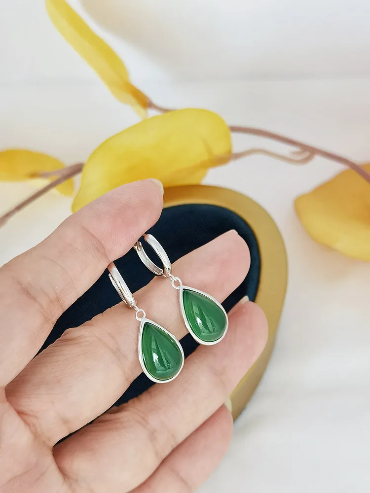 100% 925 Sterling Silver retro Feng Shui drop shaped green jade earrings