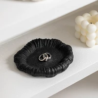 Nordic Simplicity Jewelry Tray Creative Irregular Shape Ceramic Material Photo Prop Jewelry Storage Display Tray Home Decor Tray 1