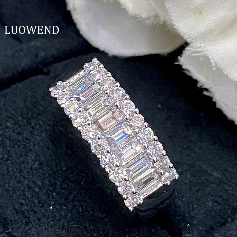 LUOWEND 18K White Gold Rings Shining Real Natural Diamond Ring Classic Shape Wedding Band for Women Engagement Party