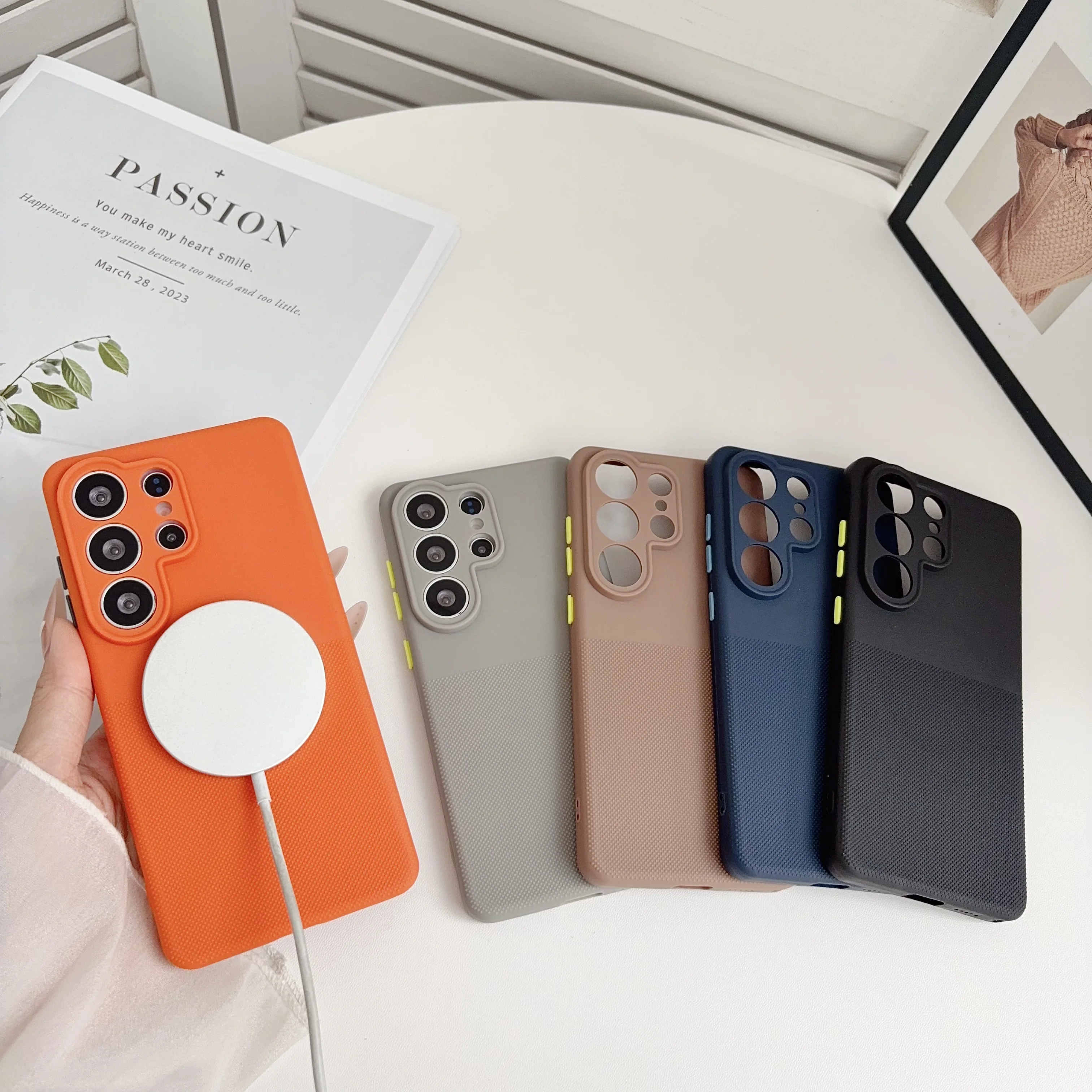 Luxury Geometric Dot Matrix Magnetic Nonslip Wireless Charging Case