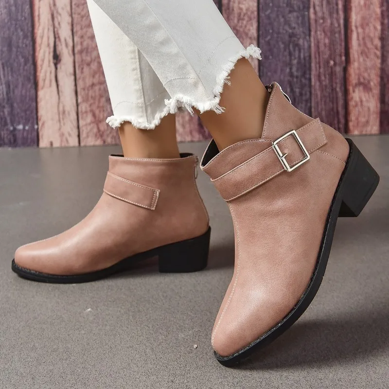 

Женская обувь 2023, модные женские ботинки без шнуровки, лаконичные полусапожки, Женская однотонная обувь на среднем каблуке с ремешком и пряжкой