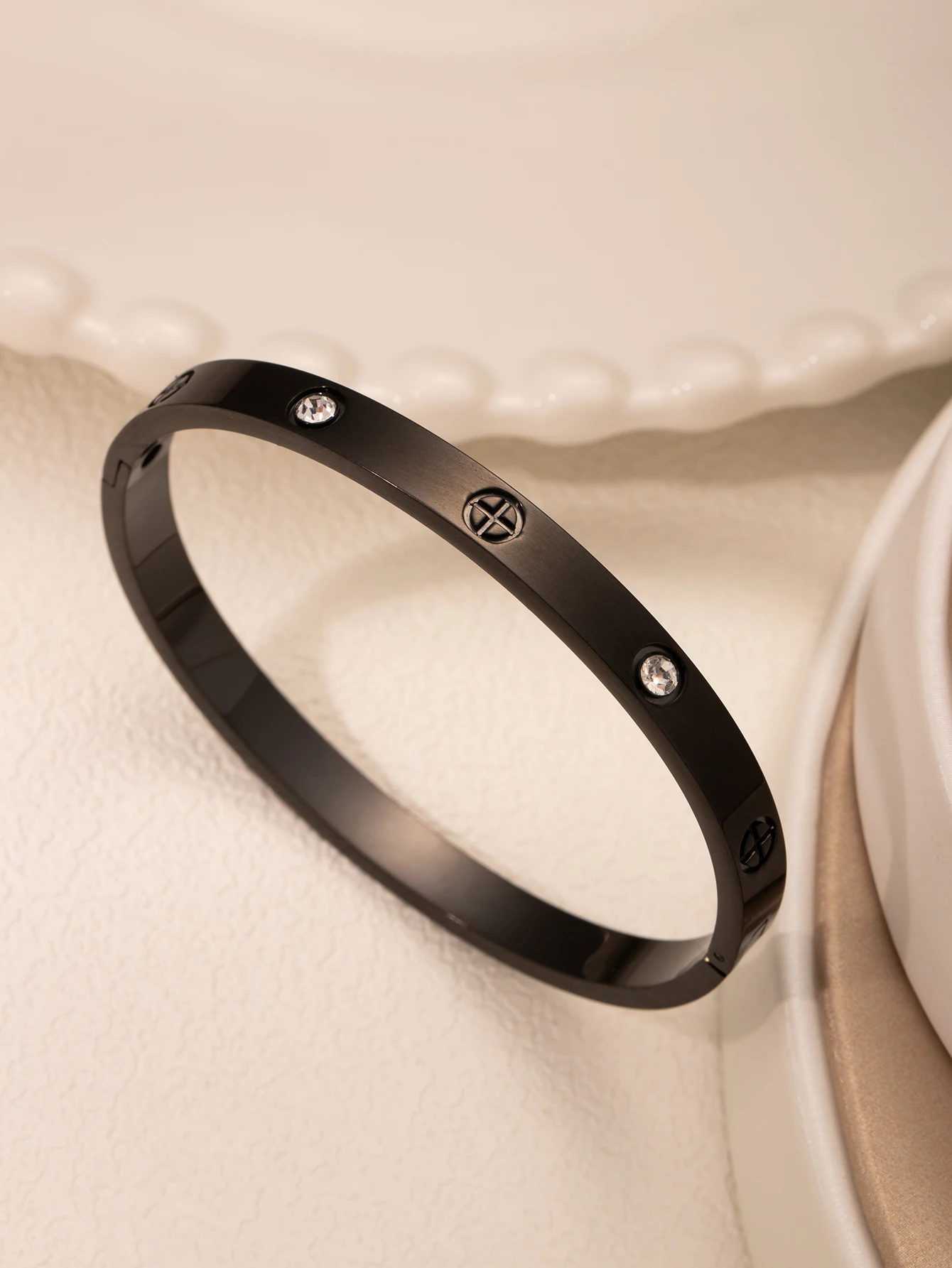 Premium Stainless Steel Water-Resistant Women's Bangle 18K Gold-Plated with Hypoallergenic Crystal-Studded Screw Pattern 3