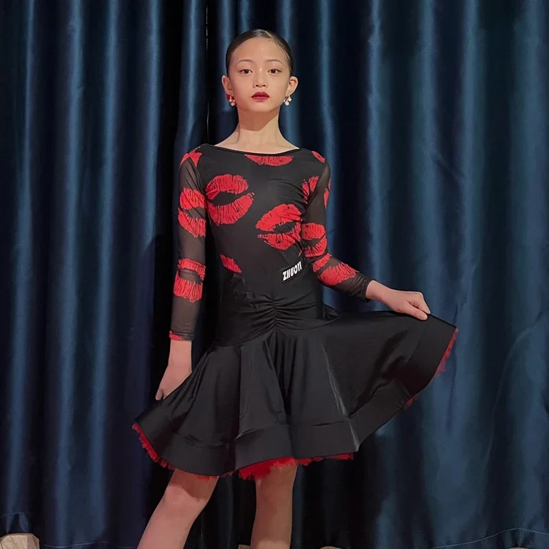 

Child Ballroom Dance Competition Dresses Long Sleeved Latin Dance Dress Costumes Lips Printed Latin Top Black Skirt c