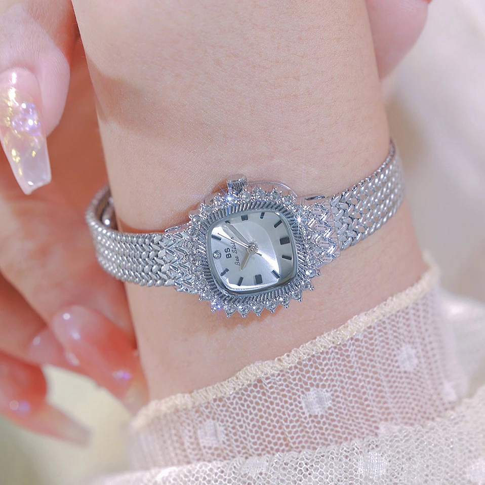 Women's Luxury Crystal Bracelet Watches Fashion Retro Gold Silver Ladies Quartz Wristwatch Mesh Alloy Female Watch Small women watches electronic watch