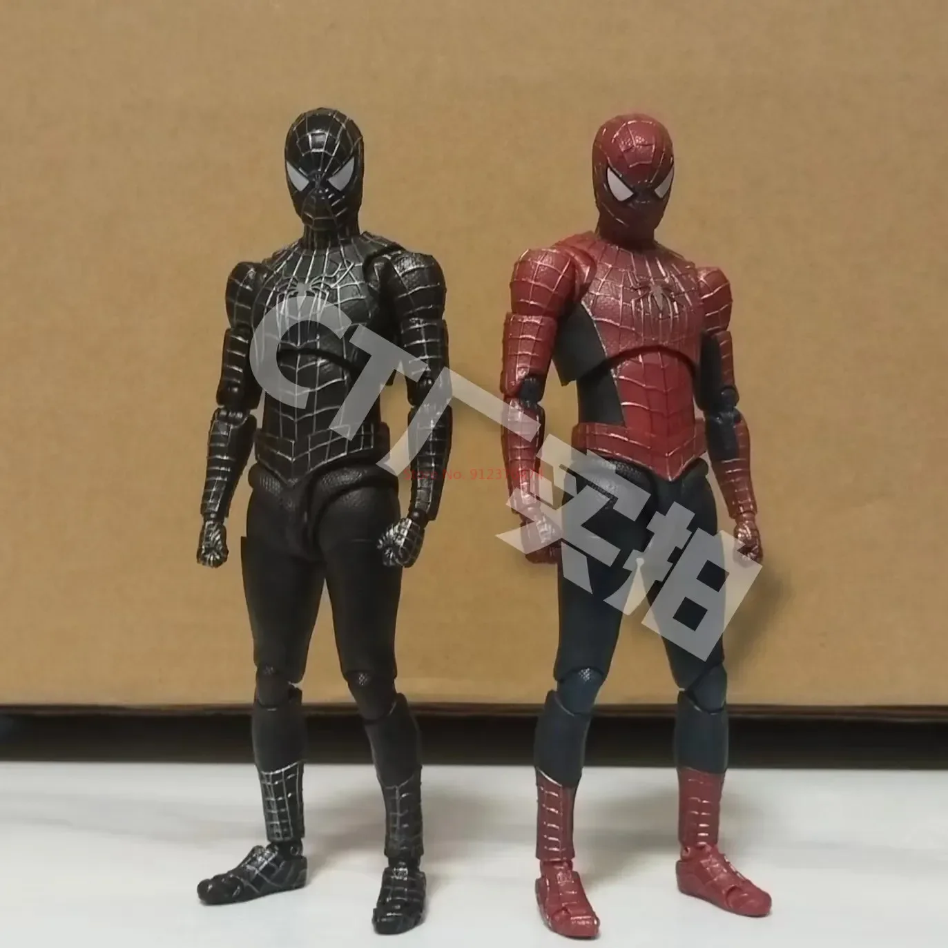 子供のためのスパイダーマンアクションフィギュア