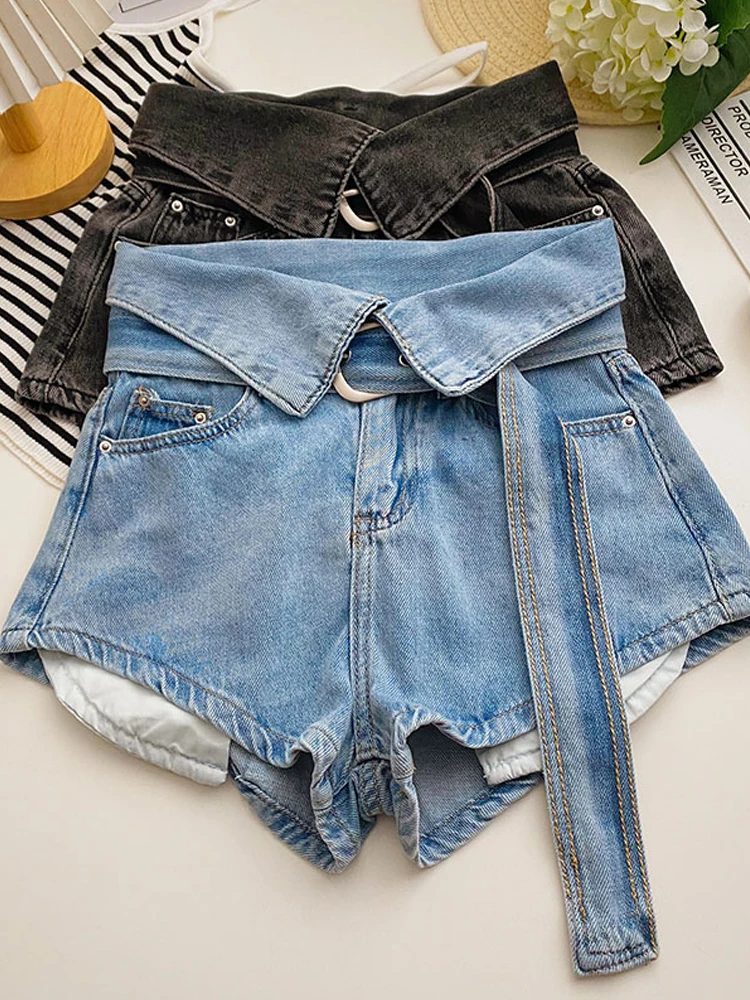 

YuooMuoo Ins Fashion High Waist Jeans Shorts Women Y2K Fashion Blue Black Jeans Short Pants with Belt Summer Ladies Bottoms