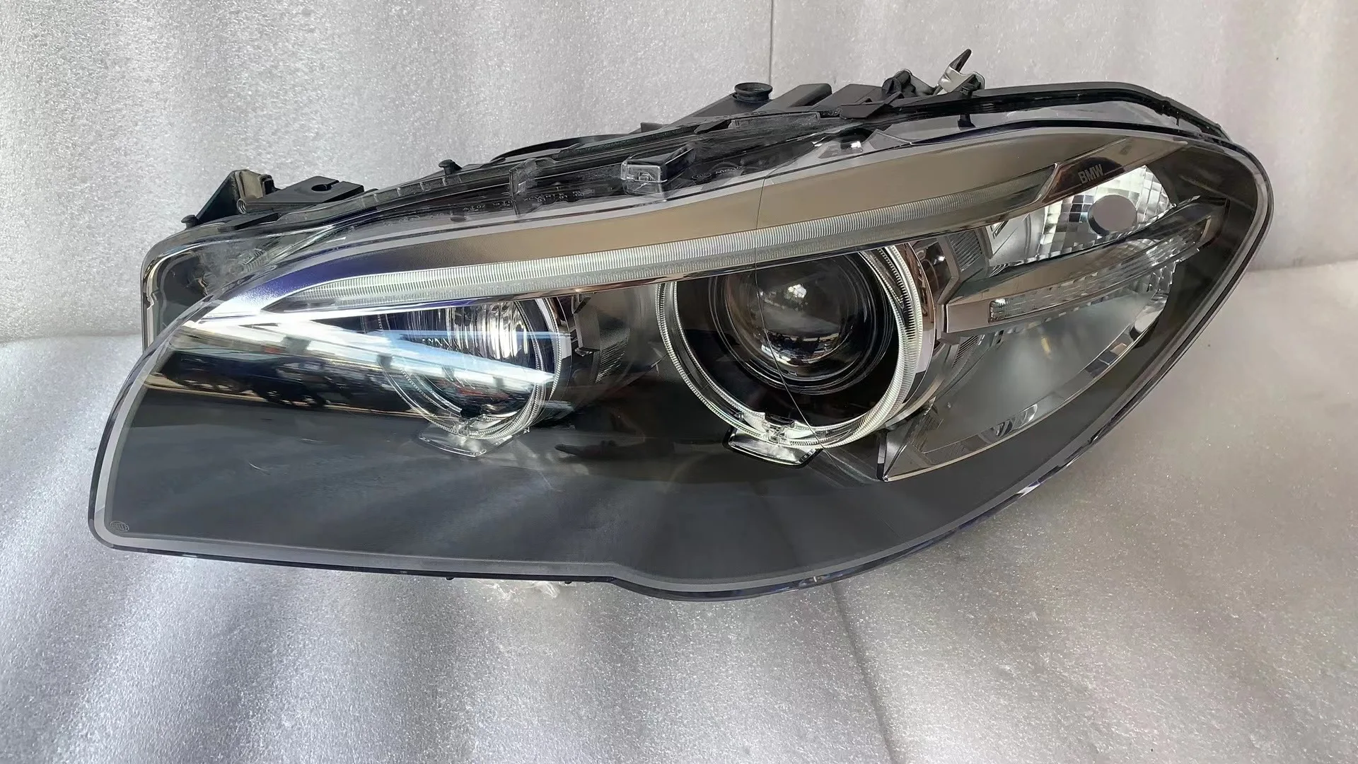 BMW 5シリーズ F10 F11 Mスポーツ 純正 18インチ 8J +30 9J +44