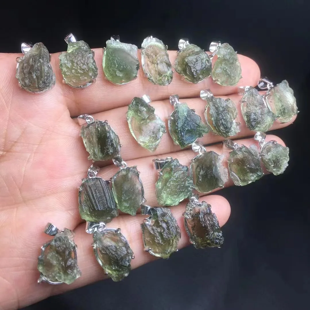 Unit One Piece 925 Silver Buckle With Good Quality Natural Moldavite Crystal Healing Random Shape Pendant 2