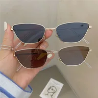 Nouveauté lunettes de soleil yeux de chat femmes lunettes Vintage marque lunettes de soleil carrées pour femmes nuances lunettes femme 2